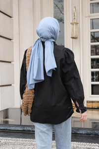 Önü Fırfırlı Gömlek Siyah