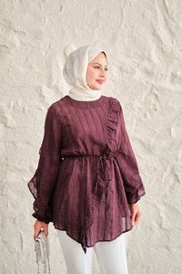 Önü Fırfırlı Ve Bağlama Detay Simli Tül Kumaş Tunik Bordo