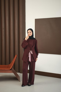 Önü Fular Detay Takım Bordo