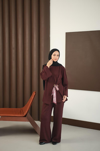 Önü Fular Detay Takım Bordo