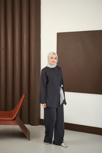 Önü Fular Detay Takım Füme