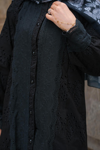 Önü Güpür Detaylı Oversize Gömlek Siyah