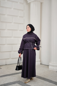 Önü İnci Detay Süs Dikiş Kemerli Hakim Yaka Takım Mor