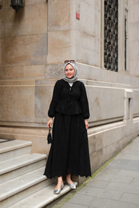 Önü Kurdele Detaylı Brode Takım Siyah