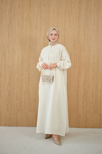 Önü Nervurlu Bisiklet Yaka Keten Elbise Ekru