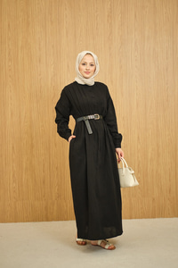 Önü Nervurlu Bisiklet Yaka Keten Elbise Siyah