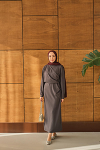 Önü Parça Detaylı Elbise Antrasit