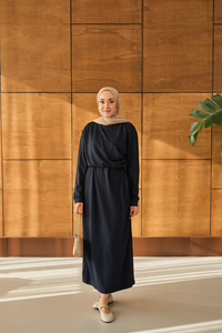 Önü Parça Detaylı Elbise Lacivert