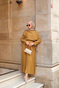 Önü Parça Detaylı Takım Yağ Yeşil