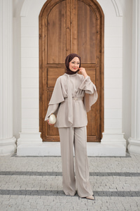 Önü Pile Detay Kemerli Takım Taş