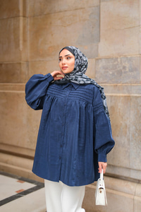 Önü Roba Detaylı Gömlek Lacivert