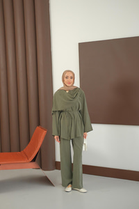 Önü Şal Detay Takım Yeşil