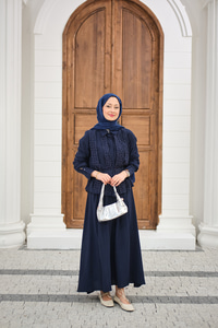 Önü Taş Detay Gizli Düğmeli Bel Bağlamalı Etekli Takım Lacivert