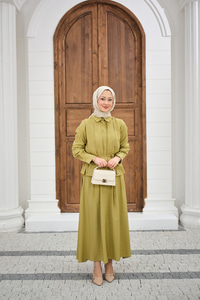 Önü Taş Detay Gizli Düğmeli Bel Bağlamalı Etekli Takım Yağ Yeşil