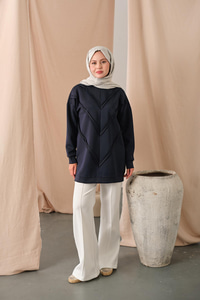 Önü V Detaylı Tunik Lacivert