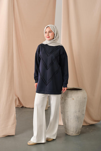 Önü V Detaylı Tunik Lacivert