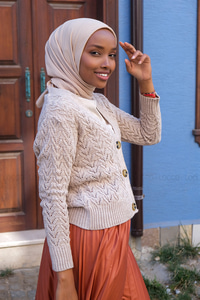 Uygun Fiyatlı ORGU DETAY DUGMELI HIRKA TAS | Loccomoda.com 