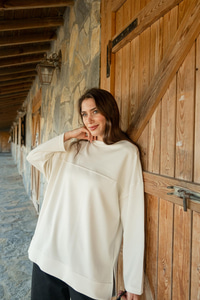 Oval Kesim Tunik Ekru