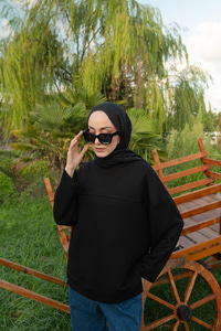 Oval Kesim Tunik Siyah