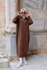 Oversize Boğazlı Triko Elbise Kahverengi