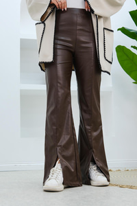 Paça Detayı Yırtmaçlı Deri Pantolon  Acı Kahve