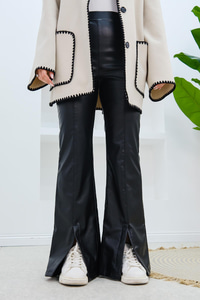 Paça Detayı Yırtmaçlı Deri Pantolon  Siyah