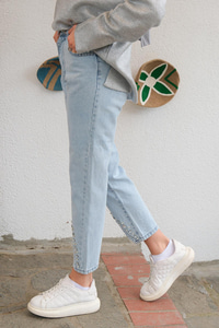 Paçası Dantel Detaylı Boru Paça Pantolon Buz Mavi