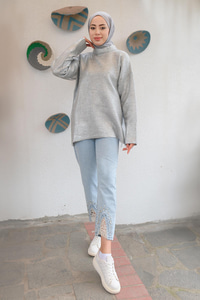 Paçası Dantel Detaylı Boru Paça Pantolon Buz Mavi