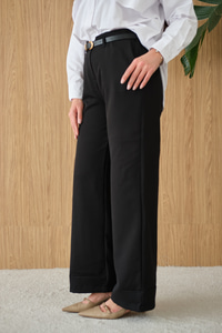 Paçası Katlama Detay Kemerli Pantolon Siyah