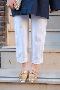 Paçası Parçalı Ham Pantolon Beyaz