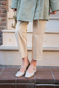 Paçası Parçalı Ham Pantolon Krem