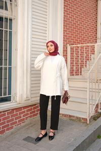 Paçası Parçalı Ham Pantolon Siyah