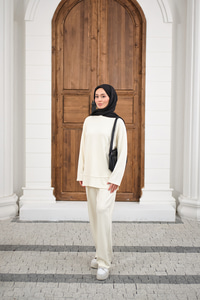 Pantolonlu Takım Beyaz