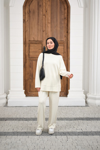 Pantolonlu Takım Beyaz