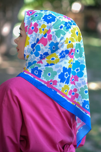 Uygun Fiyatlı PAPATYA DESEN ESARP  MAVI | Loccomoda.com 