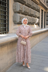 Papatya Desenli Elbise Açık Kahve