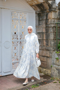 Papatya Desenli Elbise Açık Mavi