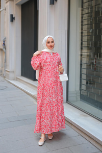 Papatya Desenli Elbise Kırmızı