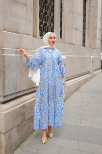 Papatya Desenli Elbise Mavi