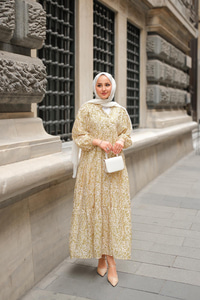 Papatya Desenli Elbise Yağ Yeşil