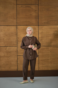 Parça Detaylı Beli Tünelli Takım Kahverengi