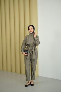 Parça Detaylı Beli Tünelli Takım Yeşil