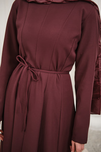 Parçalı Bel Bağlamalı Elbise Mürdüm