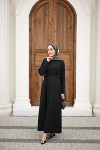 Parçalı Bel Bağlamalı Elbise Siyah