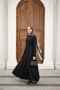 Parçalı Bel Bağlamalı Elbise Siyah