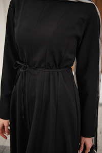 Parçalı Bel Bağlamalı Elbise Siyah