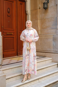 Pastel Gül Desenli Elbise Pudra