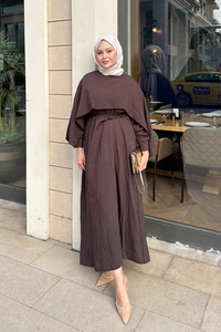 Pelerin Detay Çizgili Elbise Kahverengi