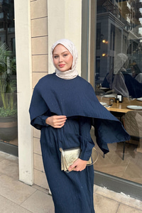 Pelerin Detay Çizgili Elbise Lacivert