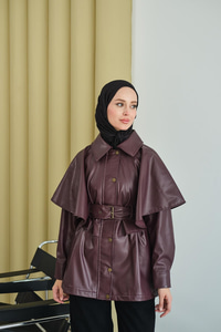 Pelerin Detay Kemerli Deri Trenç Bordo